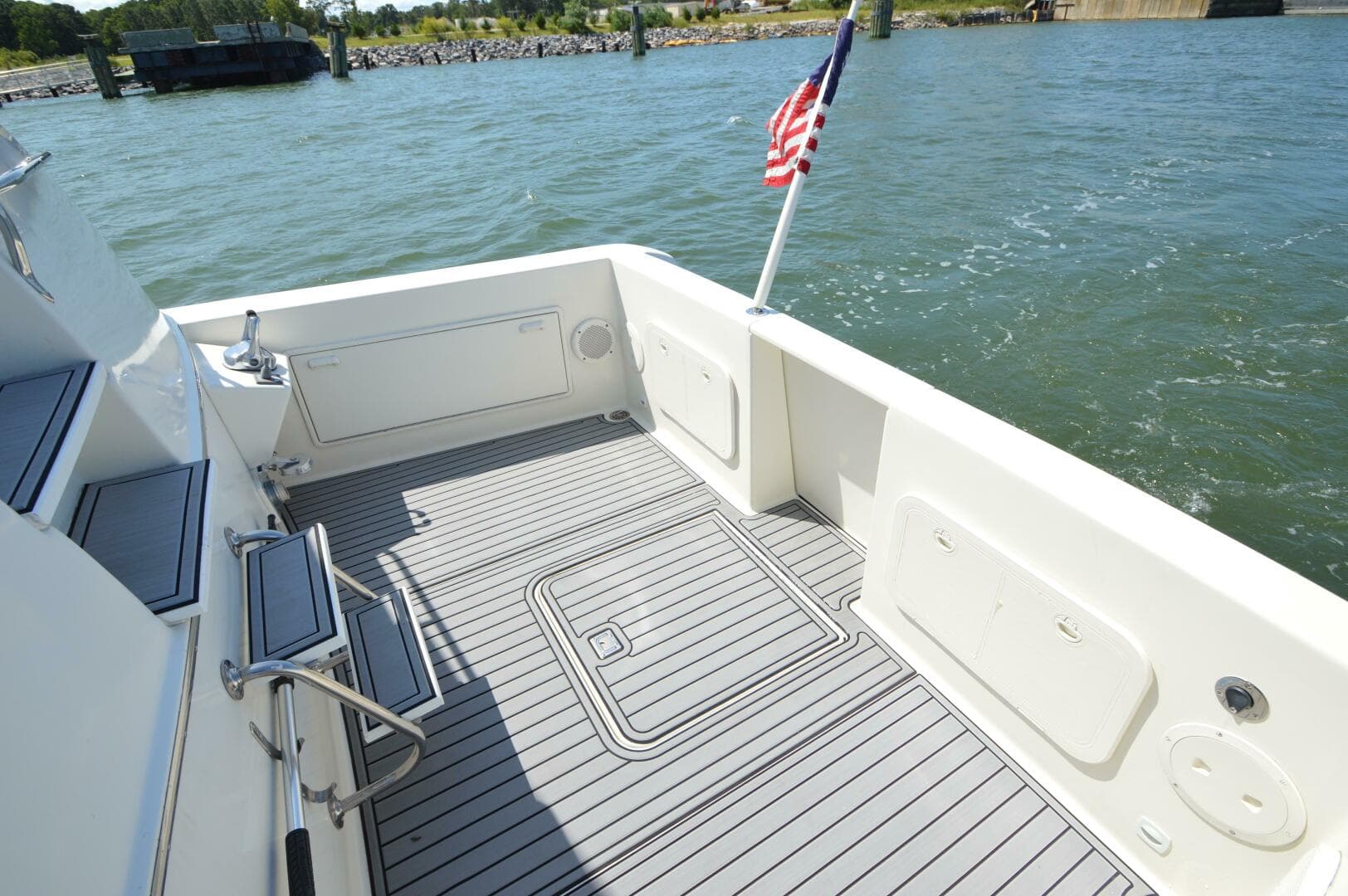 1995 Ocean 48 Cockpit — photo 105