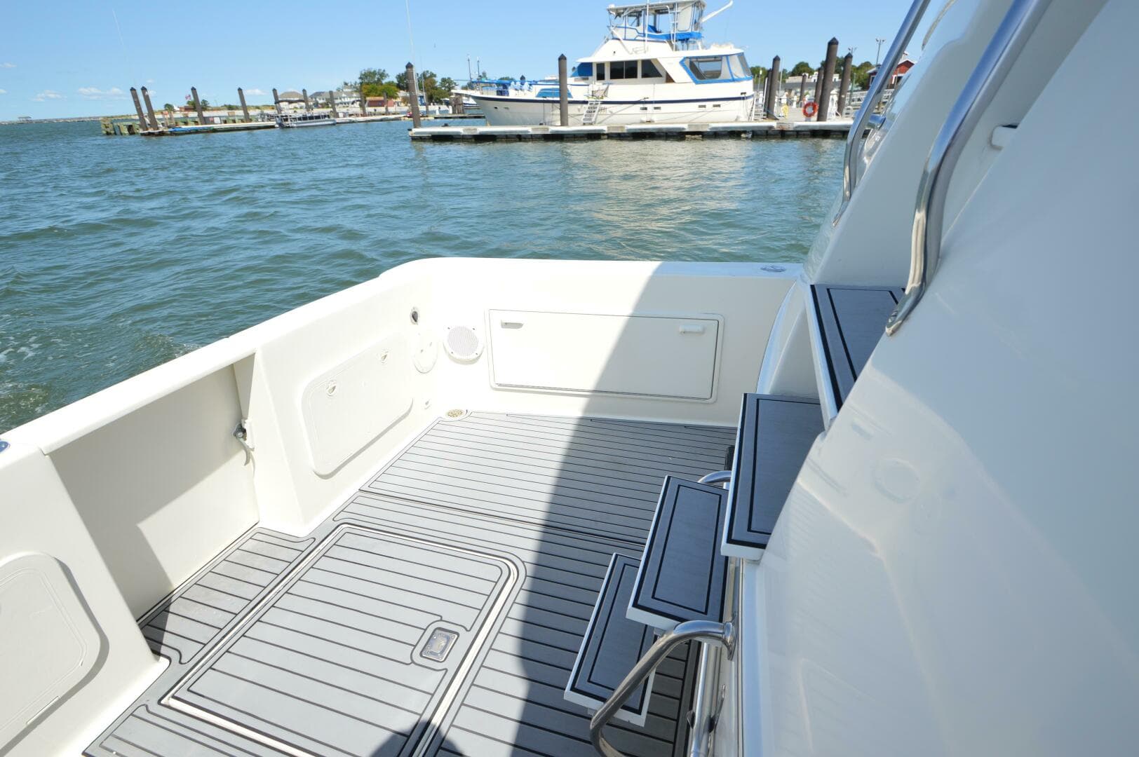 1995 Ocean 48 Cockpit — photo 106