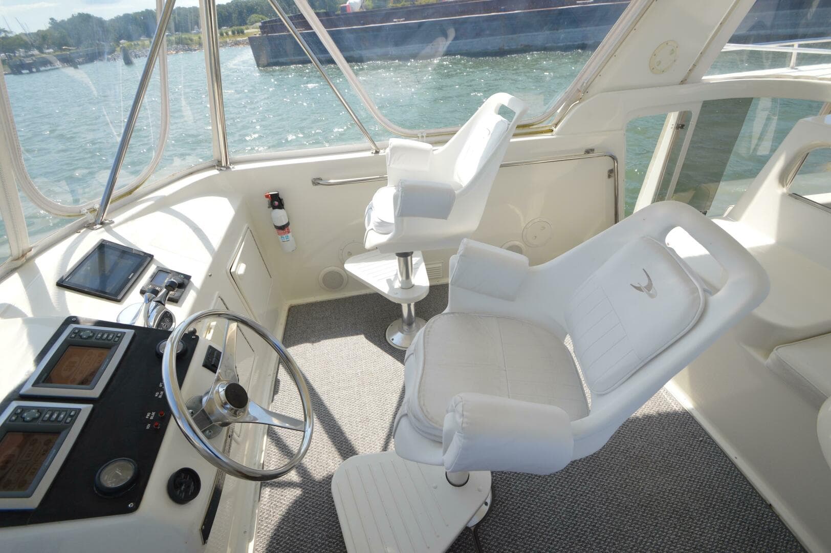 1995 Ocean 48 Cockpit — photo 96