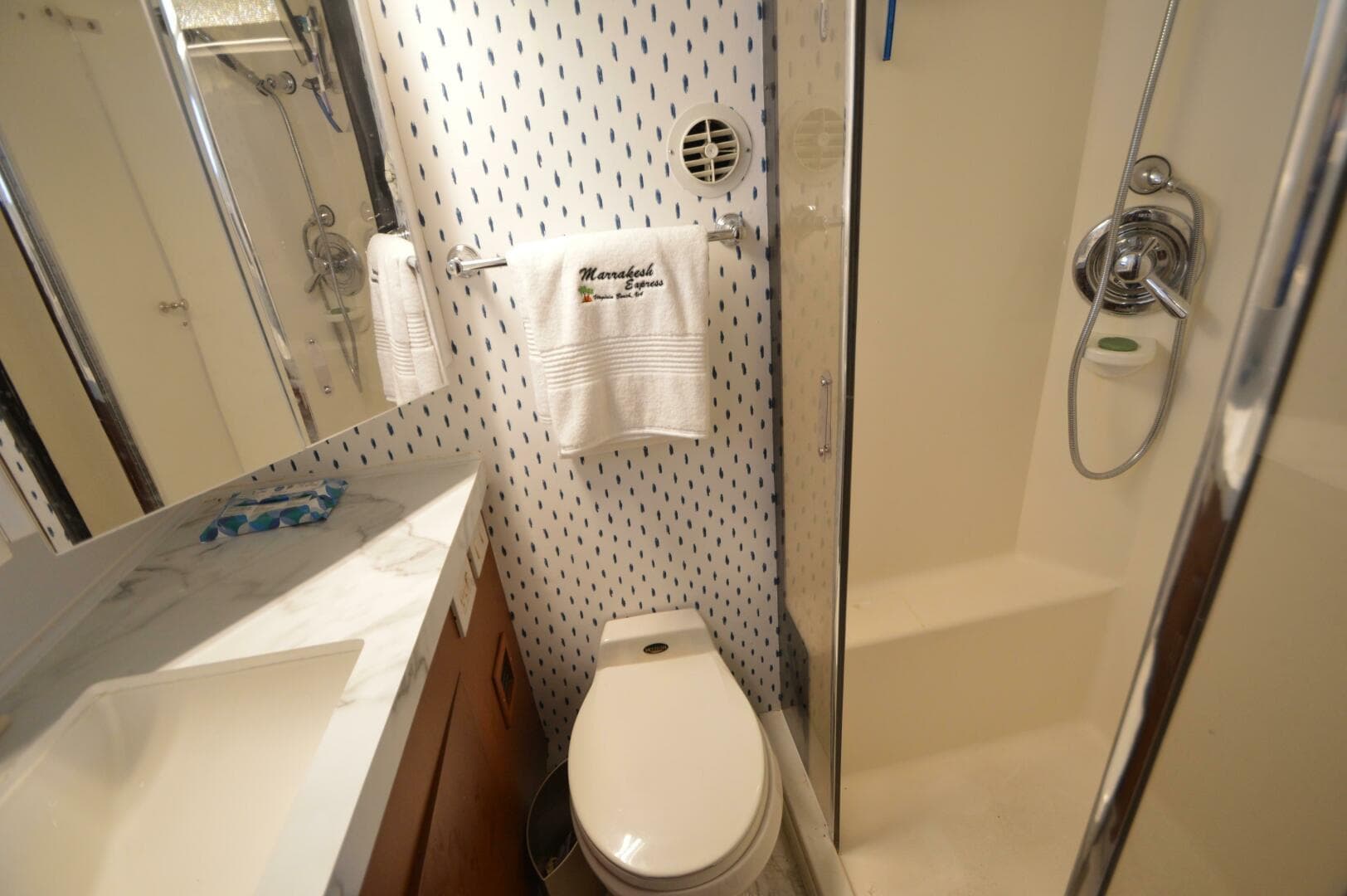 1995 Ocean 48 Cockpit — photo 38