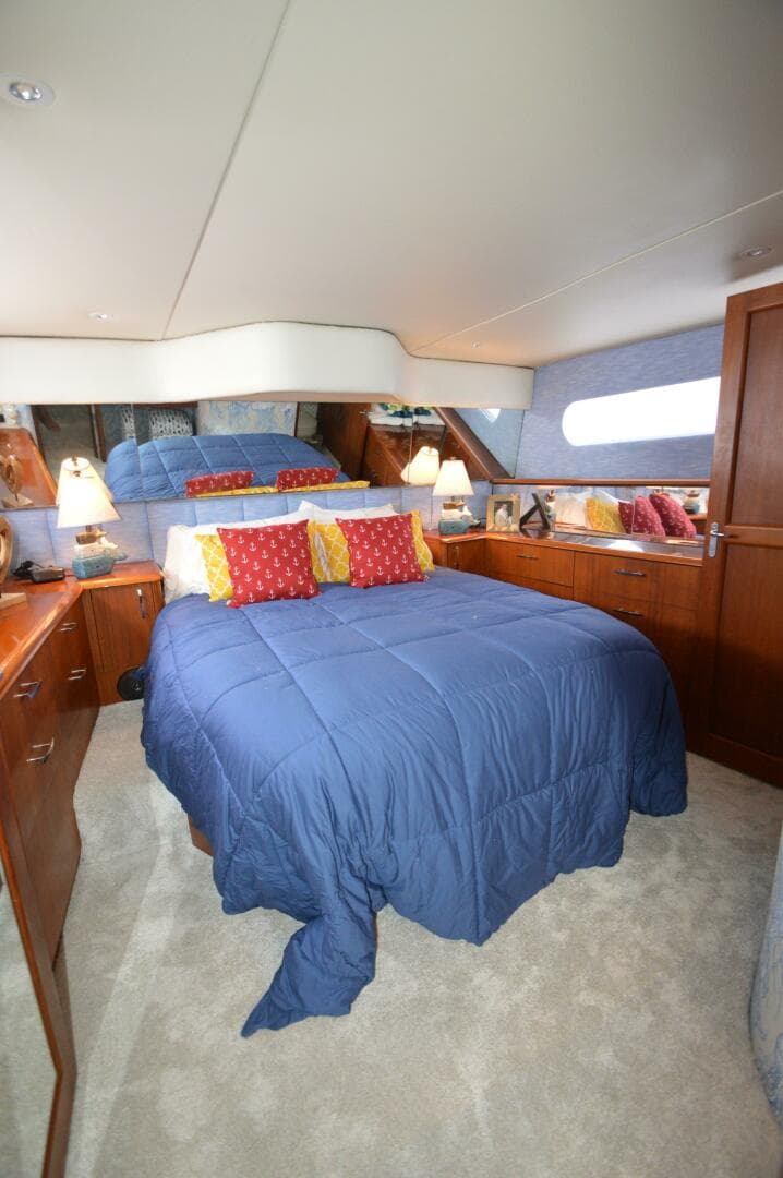 1995 Ocean 48 Cockpit — photo 30