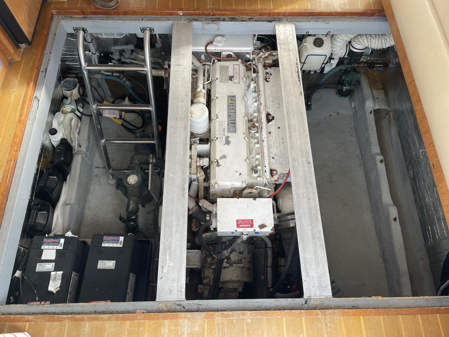 2000 Mainship 390 — photo 20