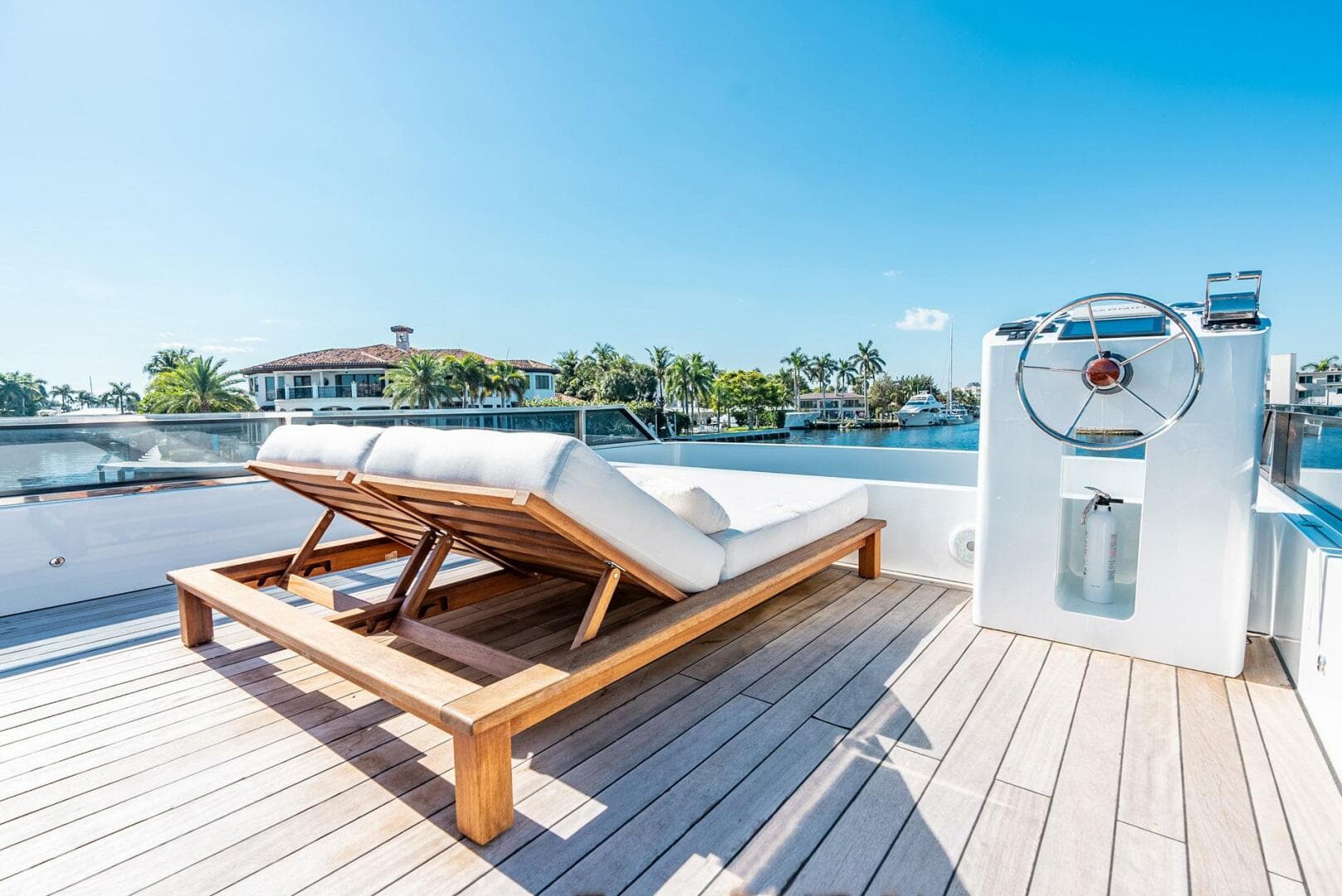 2023 Reina Boats 44 Dr — photo 8