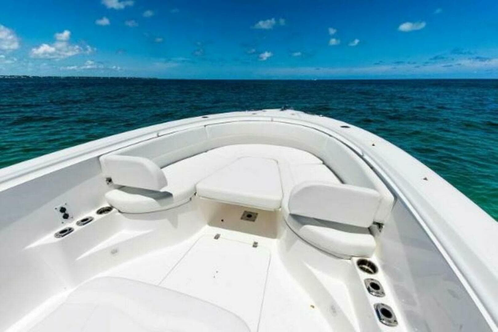 2025 Edgewater 325 CC — photo 3