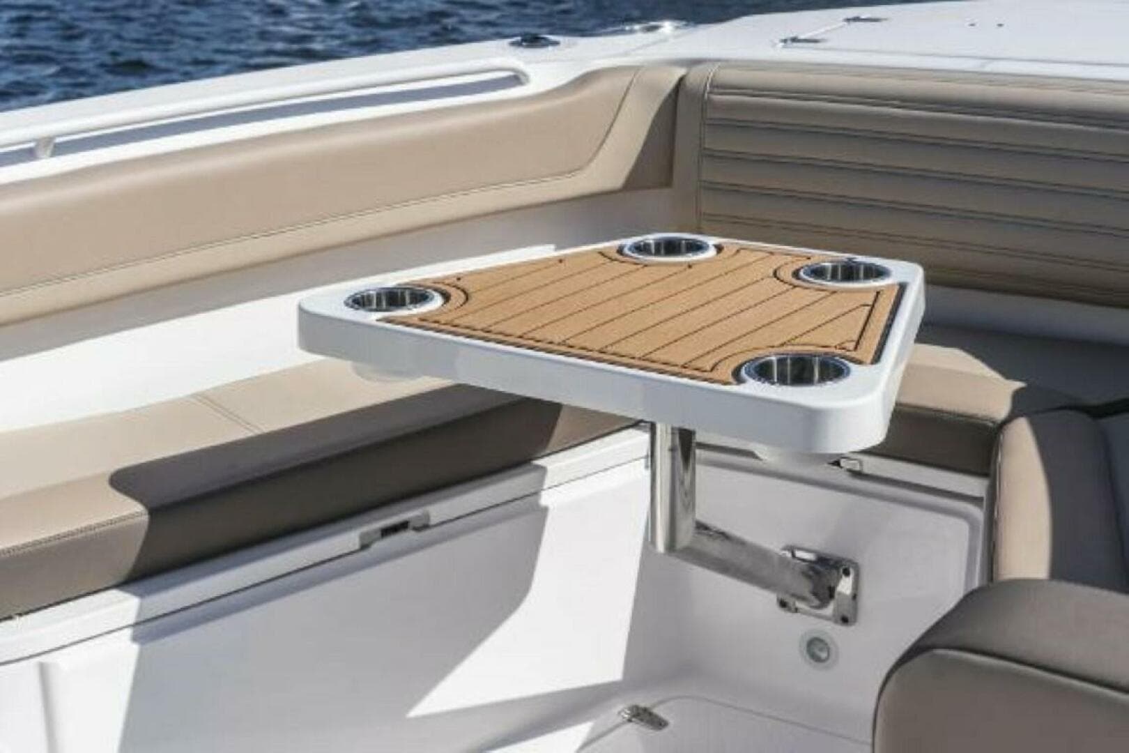 2025 Edgewater 340 CC — photo 5