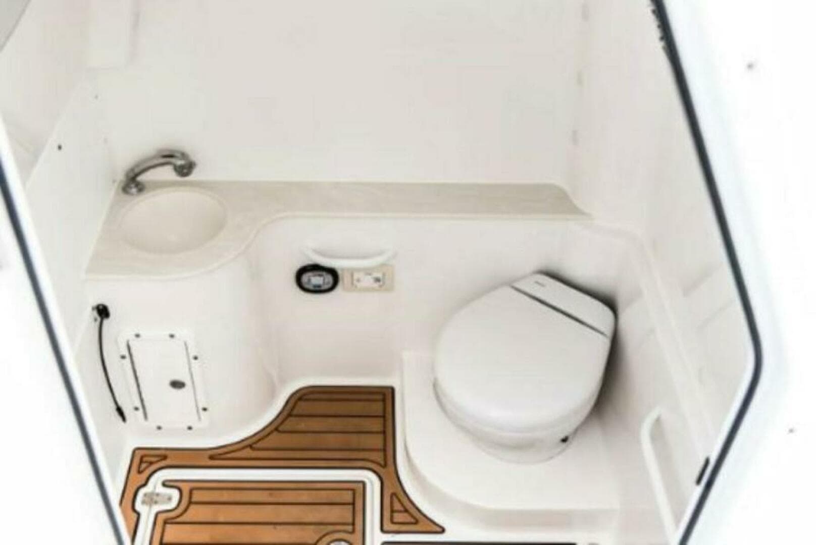 2025 Edgewater 340 CC — photo 11