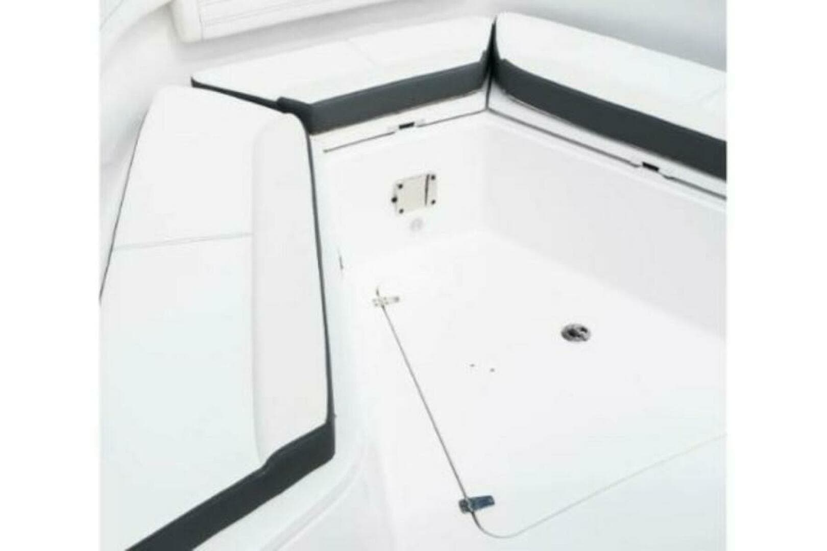 2025 Edgewater 340 CC — photo 7