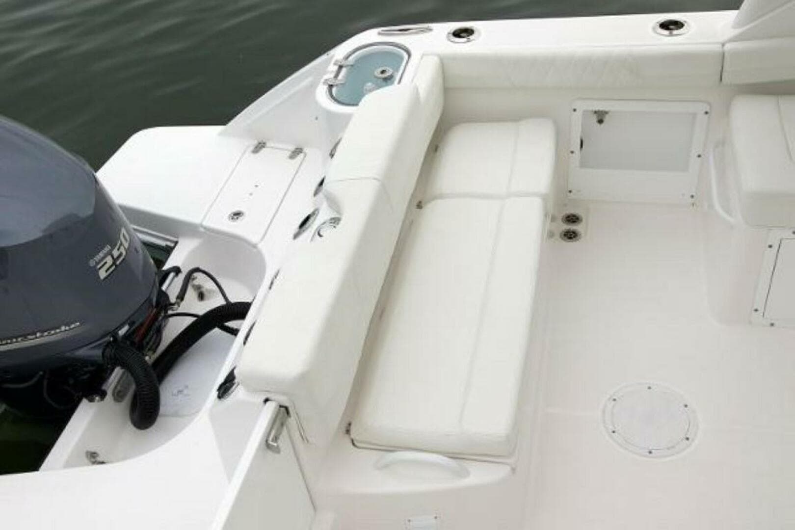 2025 Edgewater 230 CX — photo 10