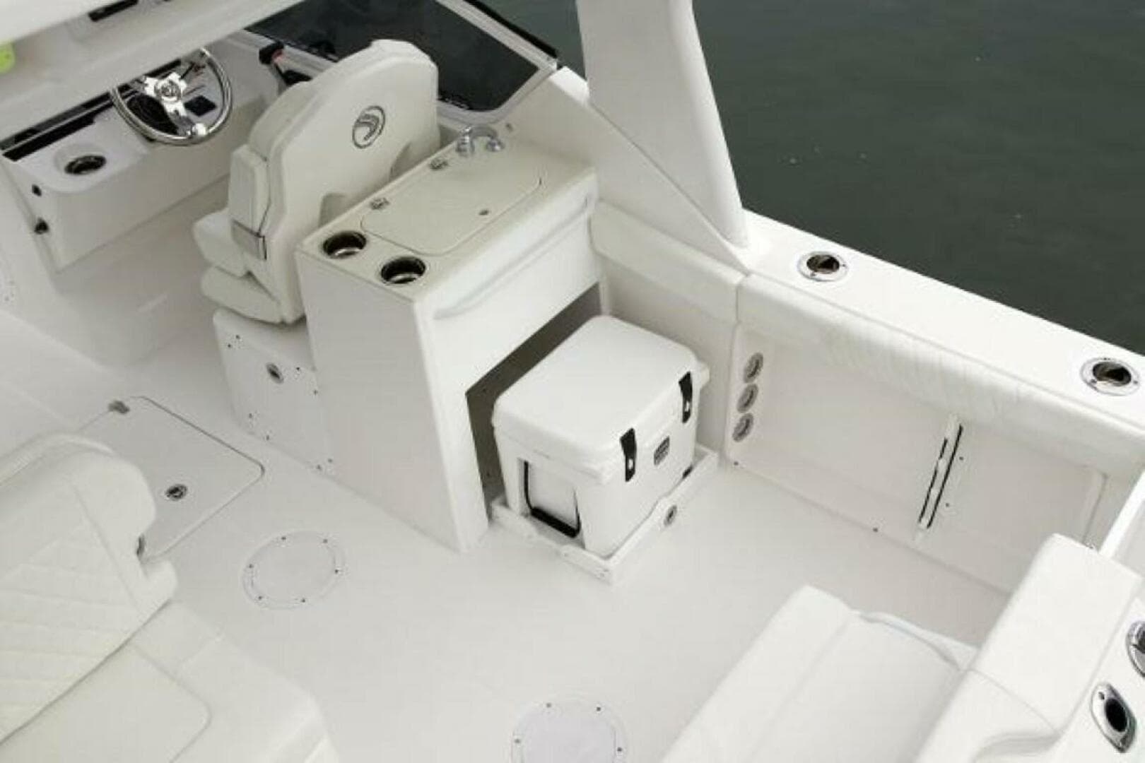 2025 Edgewater 230 CX — photo 7