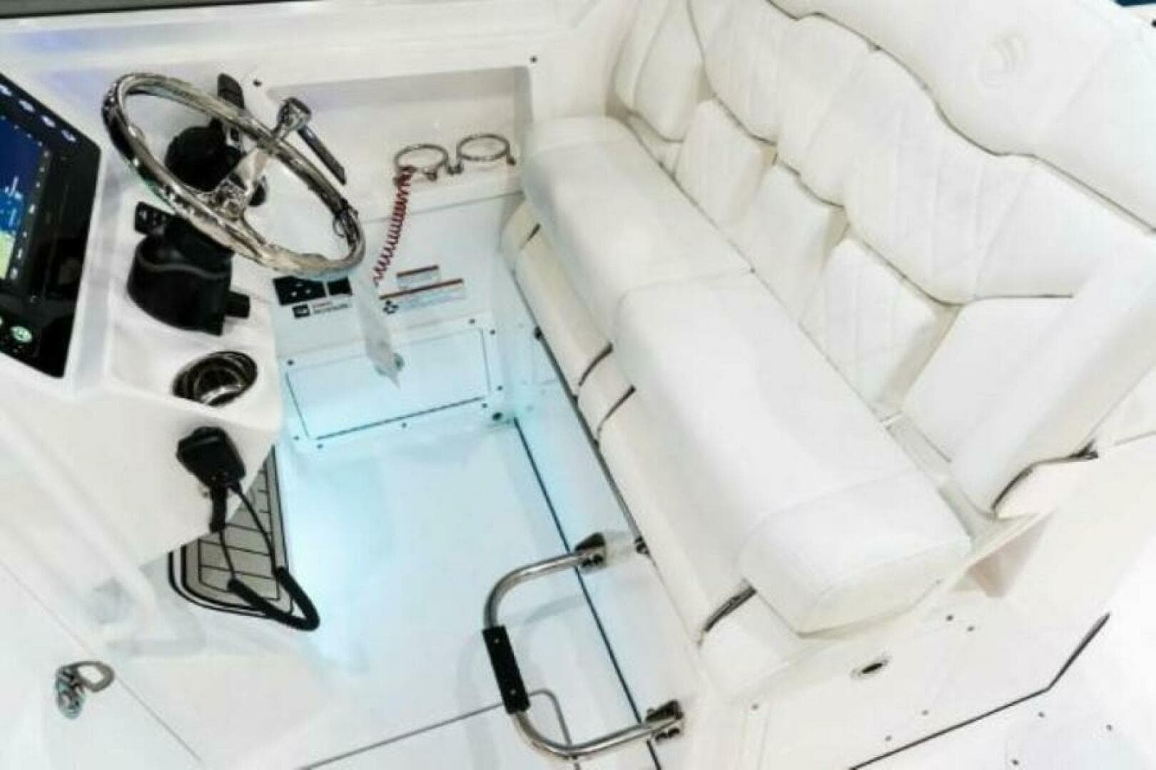 2025 Edgewater 262 CX — photo 7