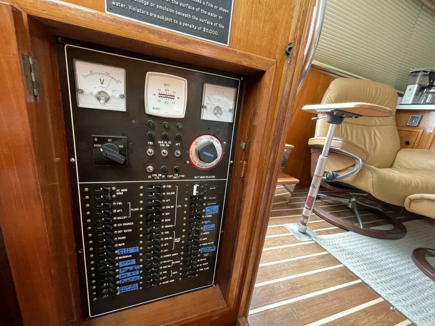 1985 Defever 40 Offshore Cruiser — photo 15