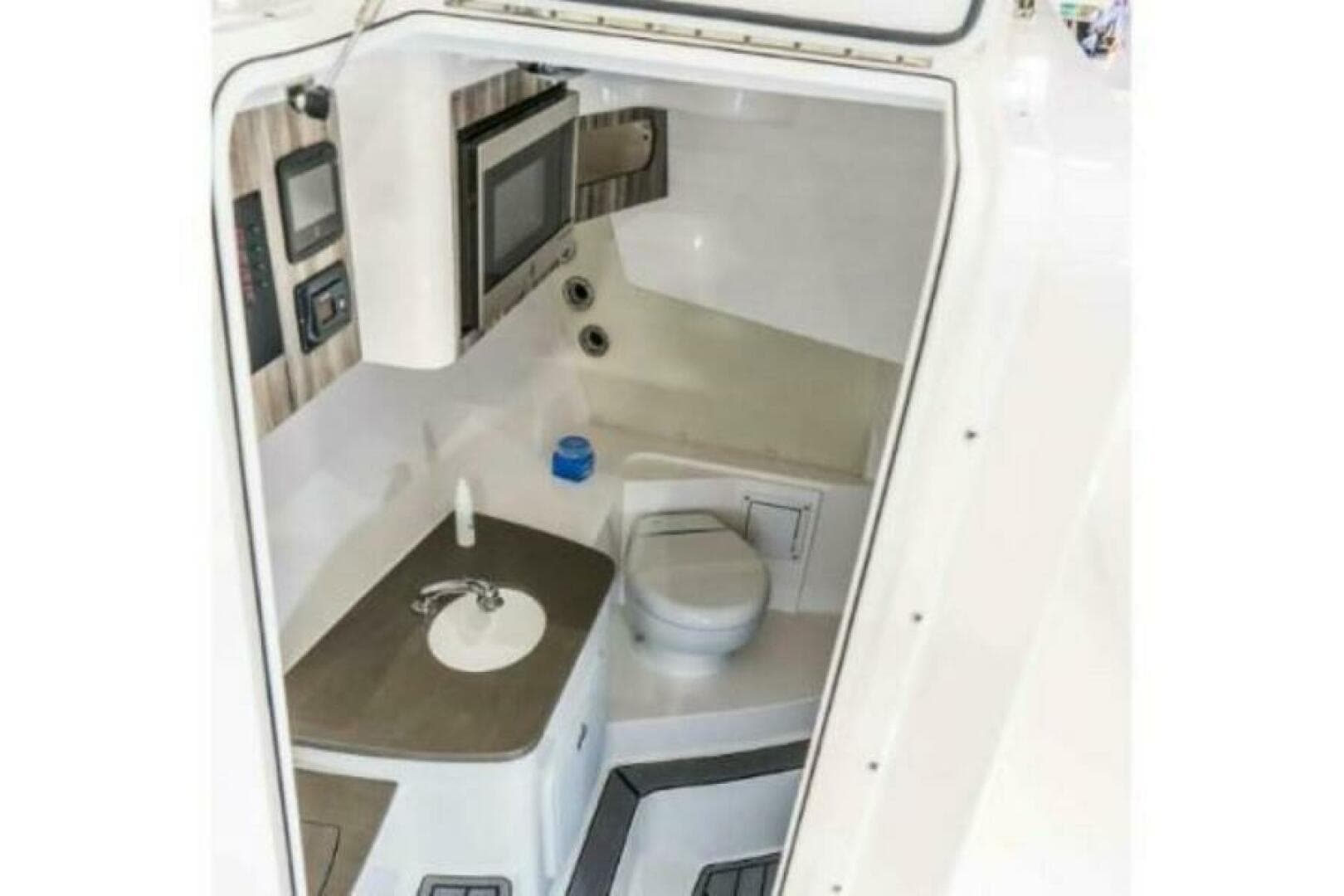 2025 Edgewater 280 CX — photo 6