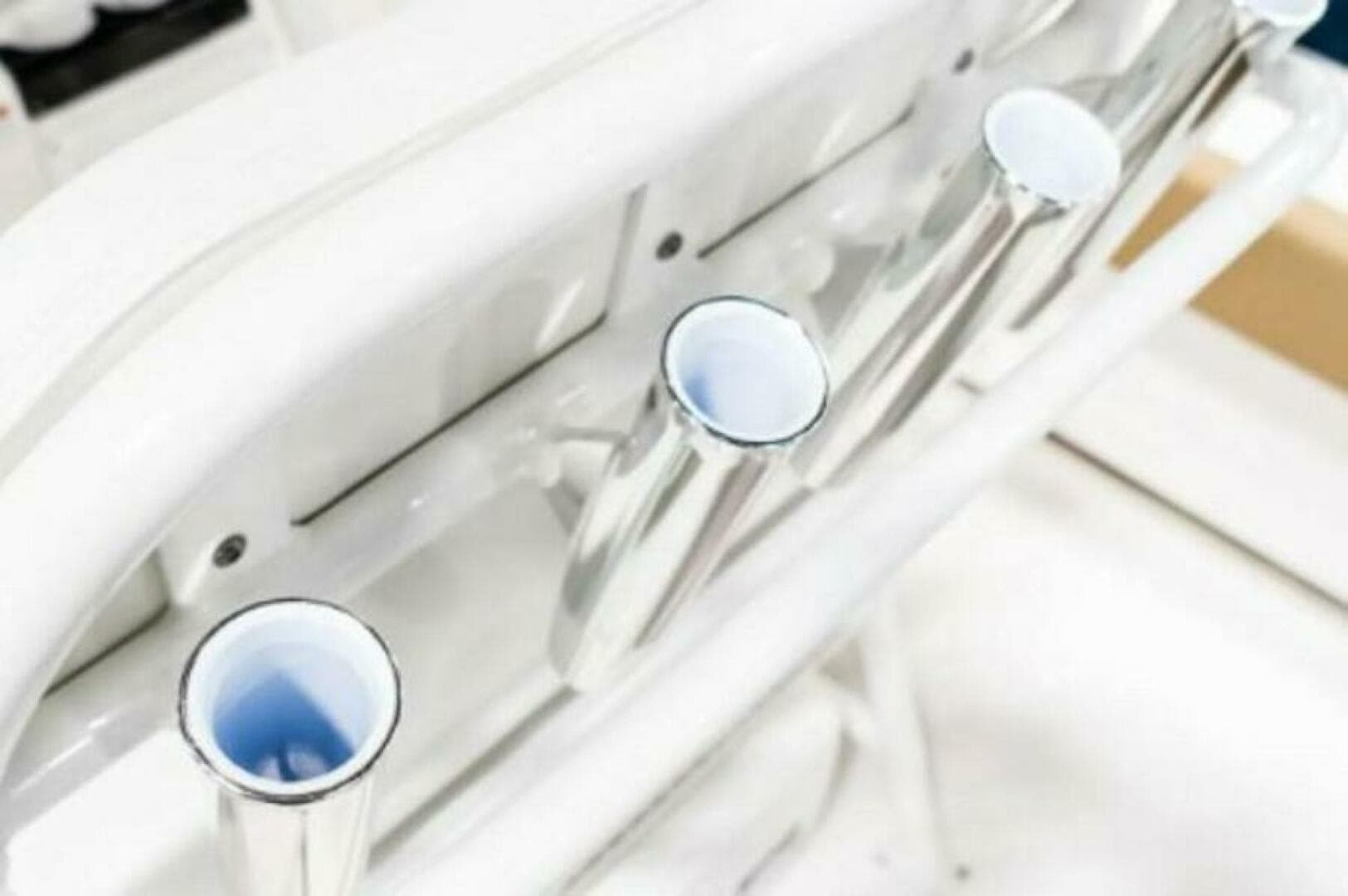 2025 Edgewater 208 CC — photo 9