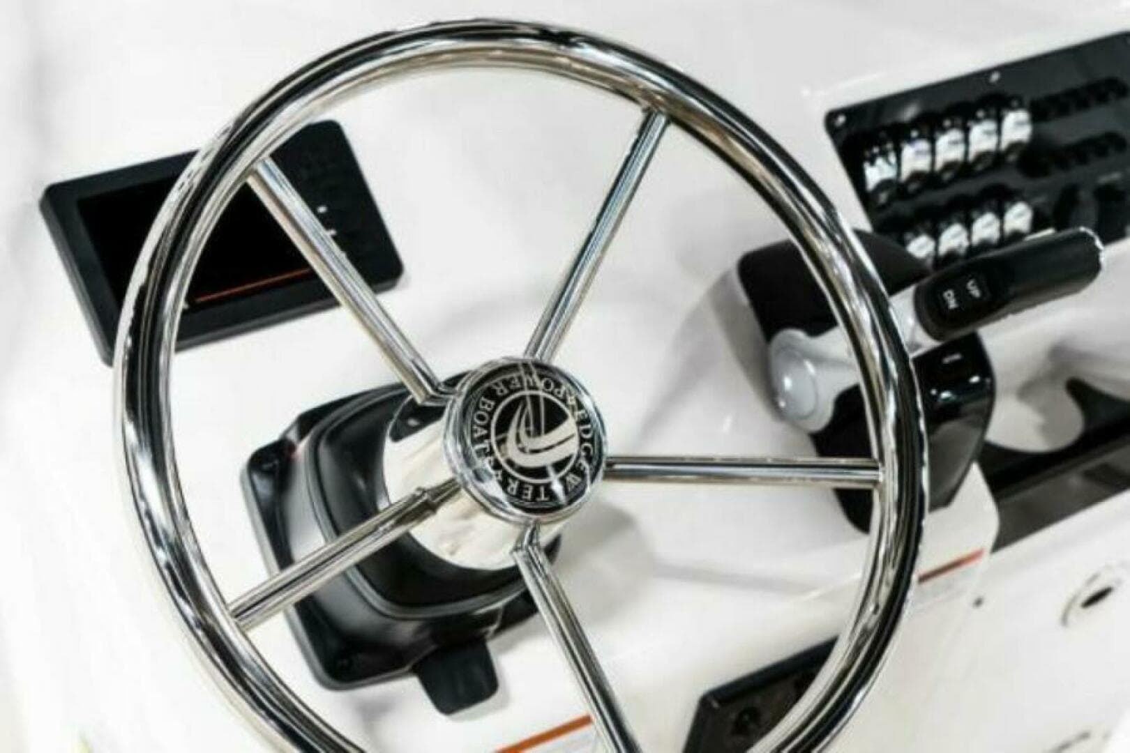 2025 Edgewater 208 CC — photo 6