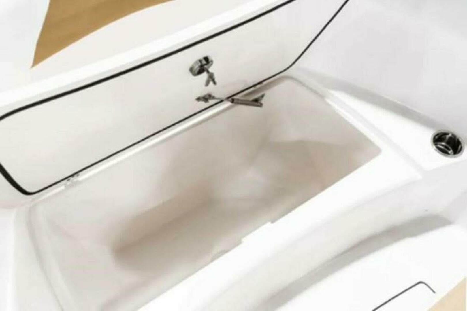 2025 Edgewater 208 CC — photo 4