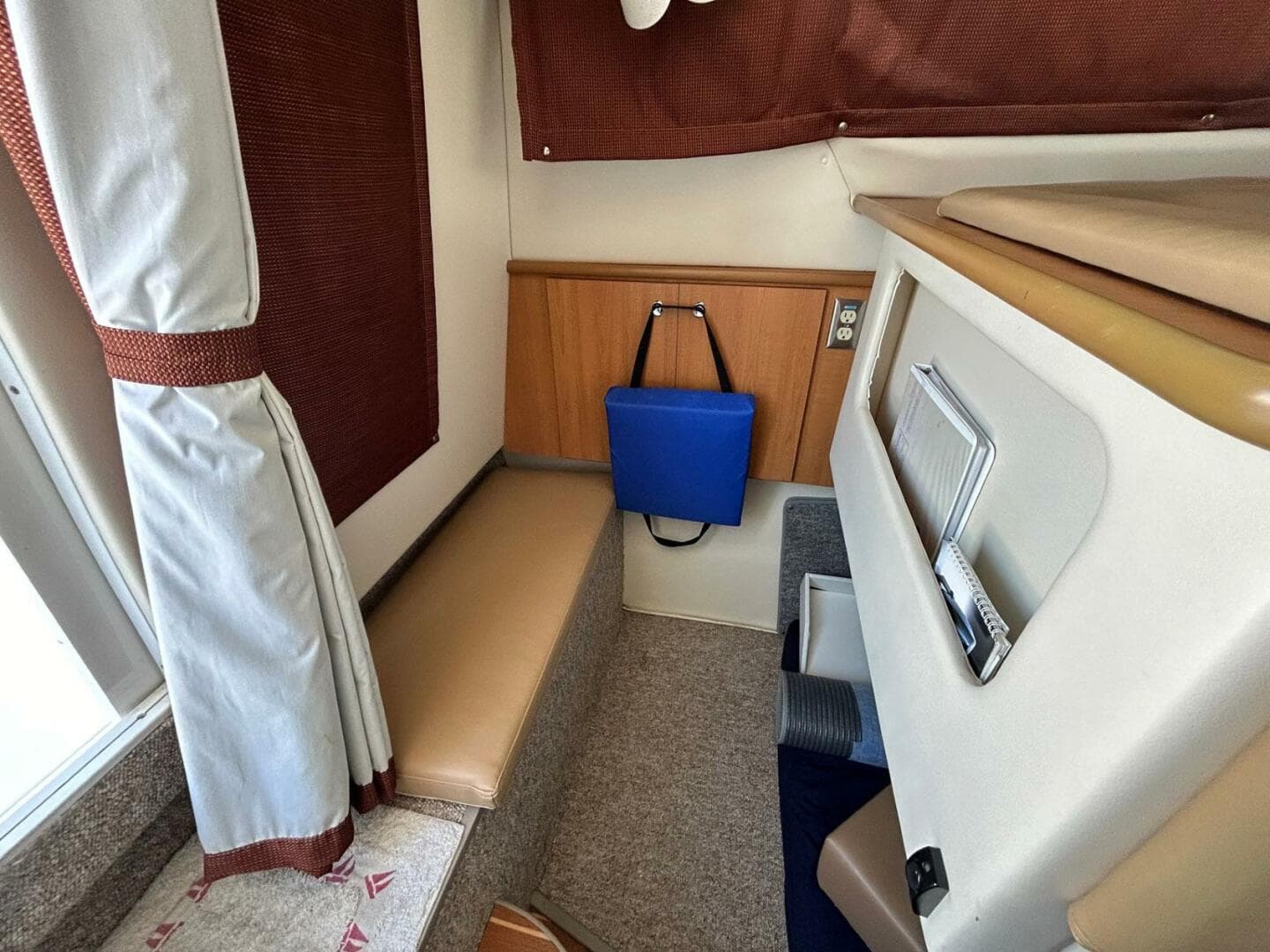 2008 Bayliner Discovery 288 — photo 6