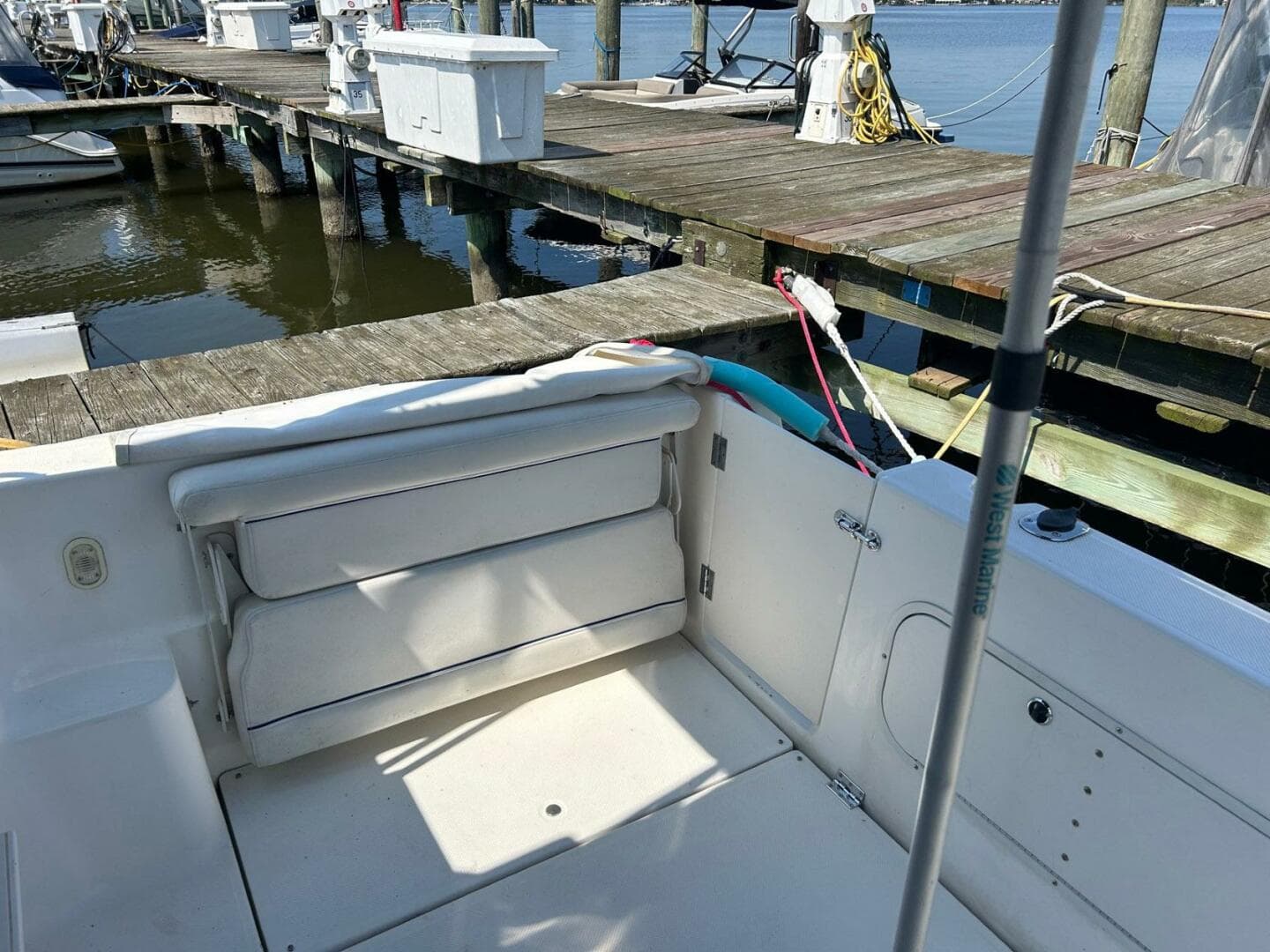 2008 Bayliner Discovery 288 — photo 26