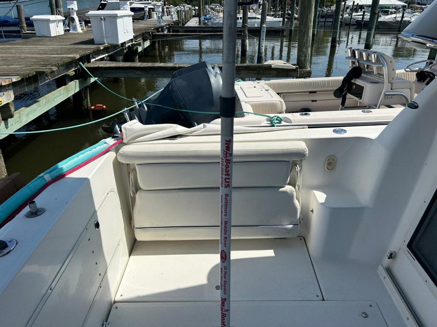 2008 Bayliner Discovery 288 — photo 25
