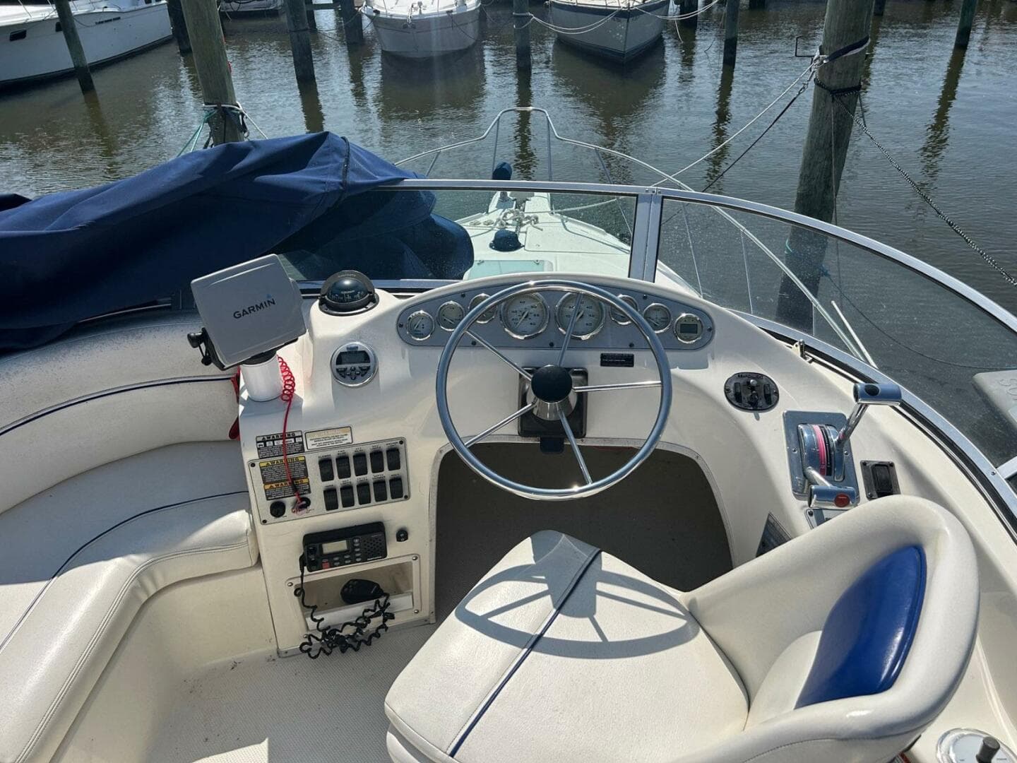 2008 Bayliner Discovery 288 — photo 18