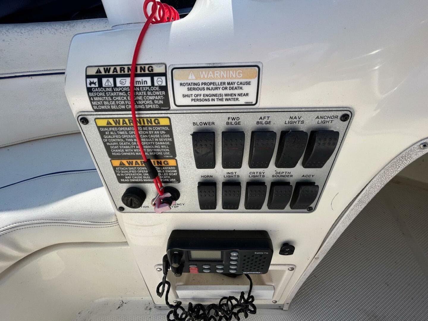 2008 Bayliner Discovery 288 — photo 20