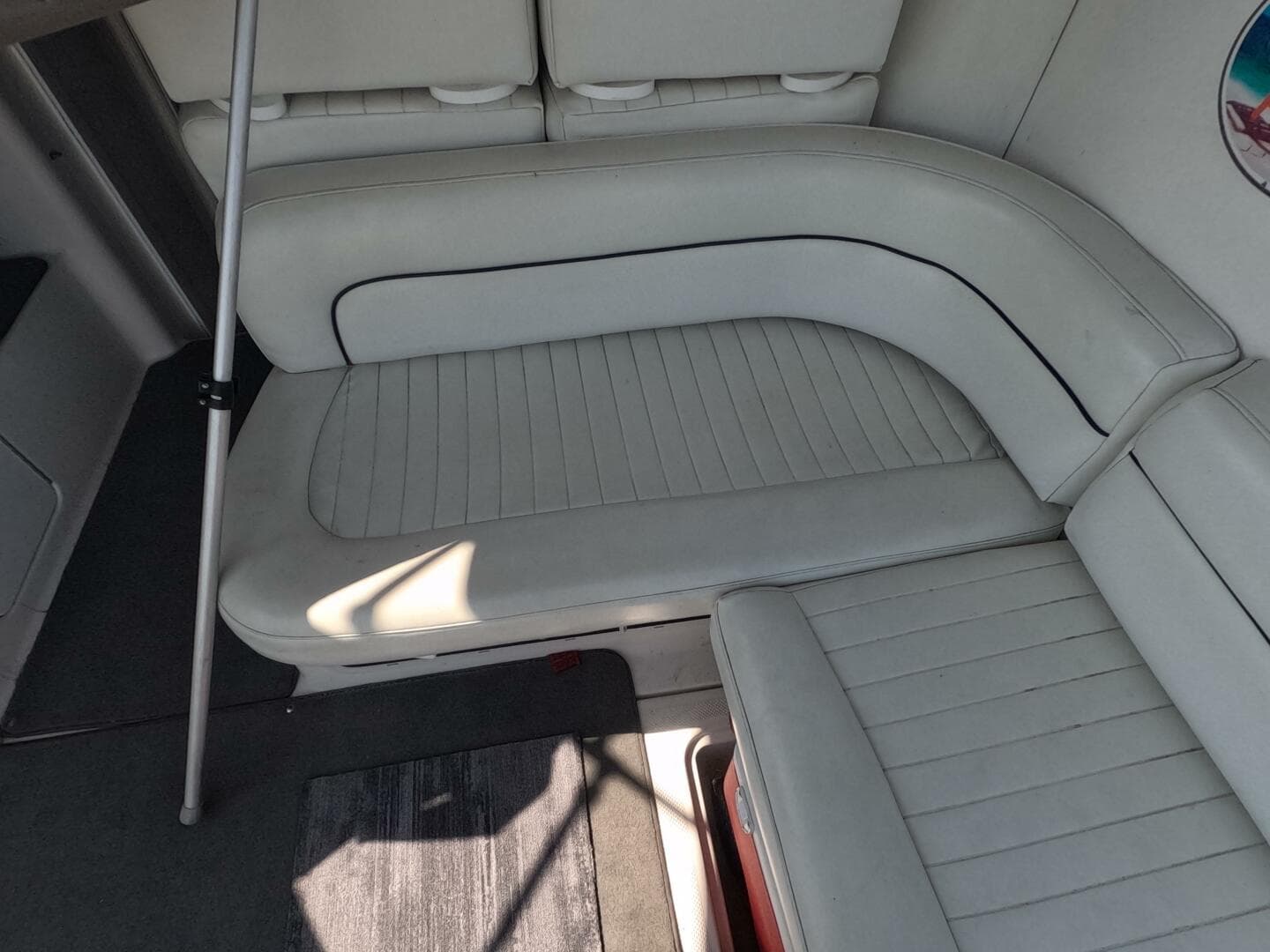 2000 Bayliner 3055 — photo 17