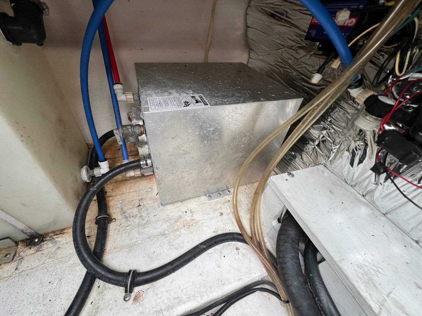 2007 Larson Cabrio 274 — photo 9