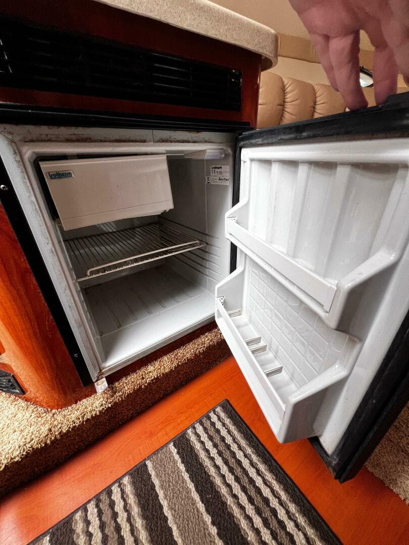 2007 Larson Cabrio 274 — photo 33