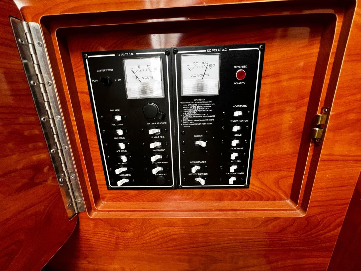 2007 Larson Cabrio 274 — photo 34