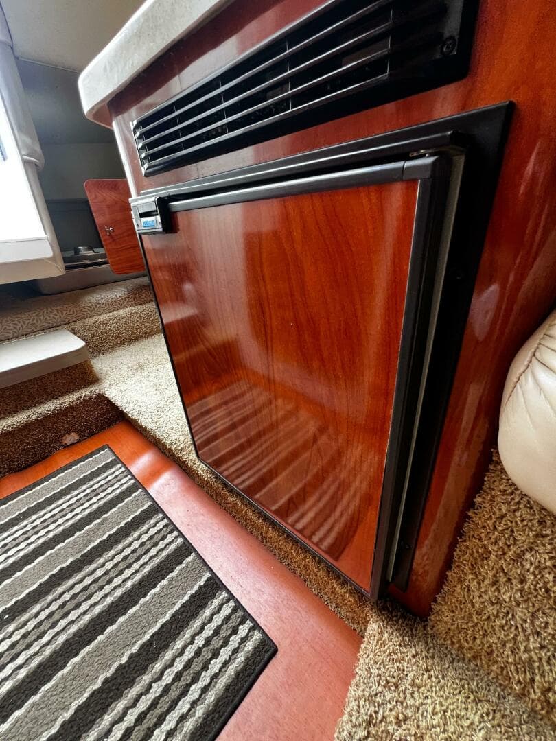 2007 Larson Cabrio 274 — photo 32