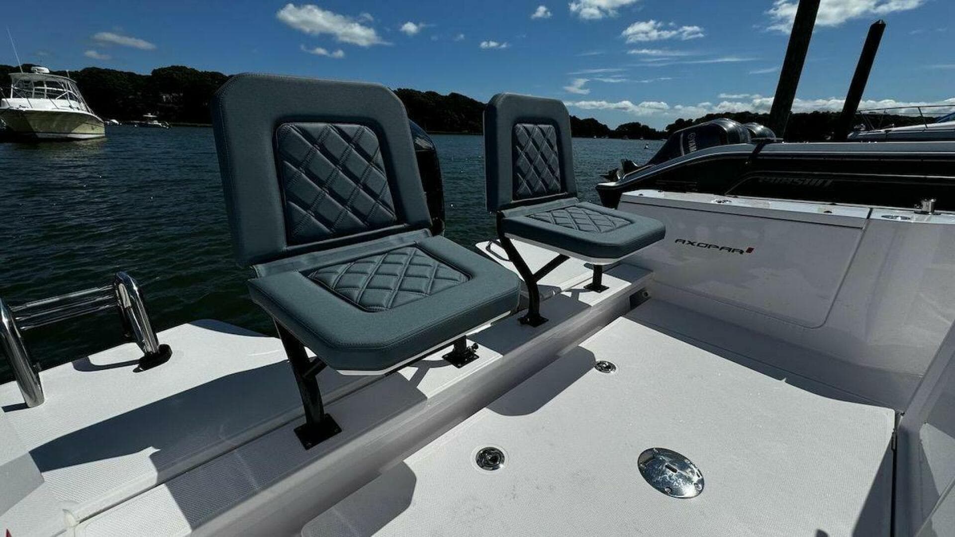 2022 Axopar 28 T-Top — photo 22