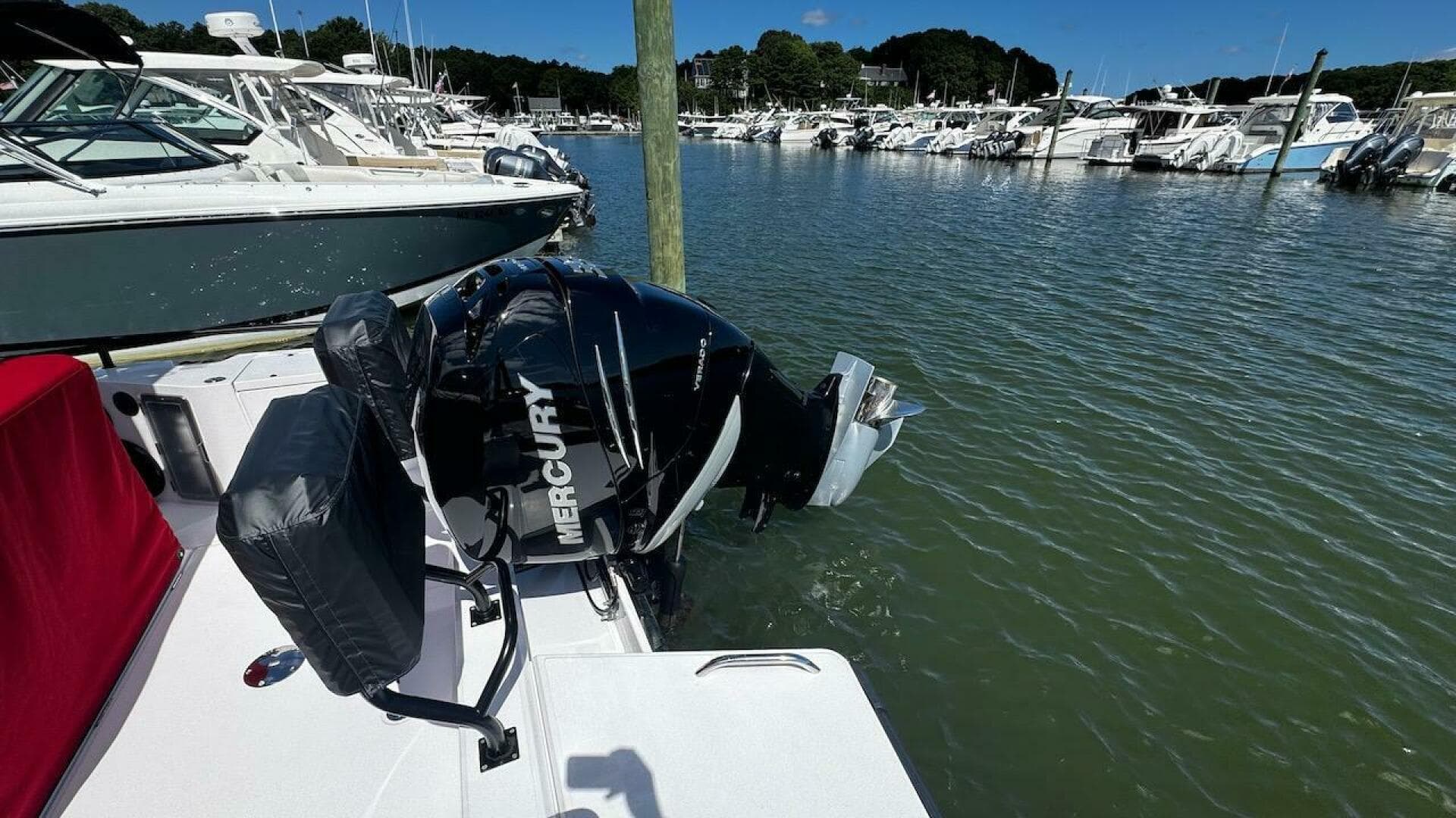 2022 Axopar 28 T-Top — photo 4