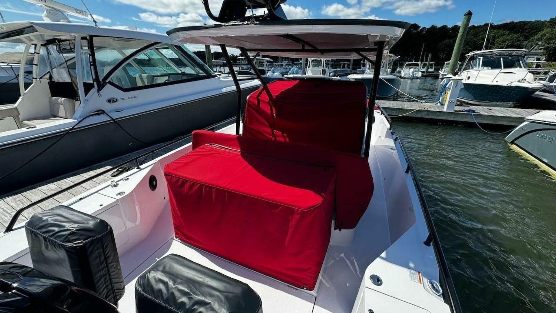 2022 Axopar 28 T-Top — photo 34