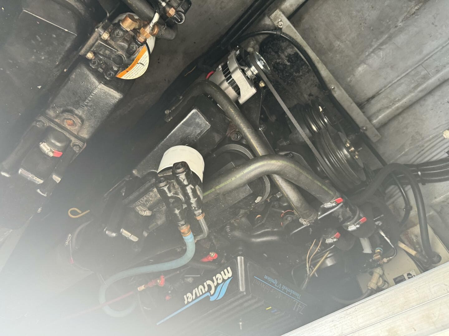 1995 Sea Ray Express Cruiser — photo 33