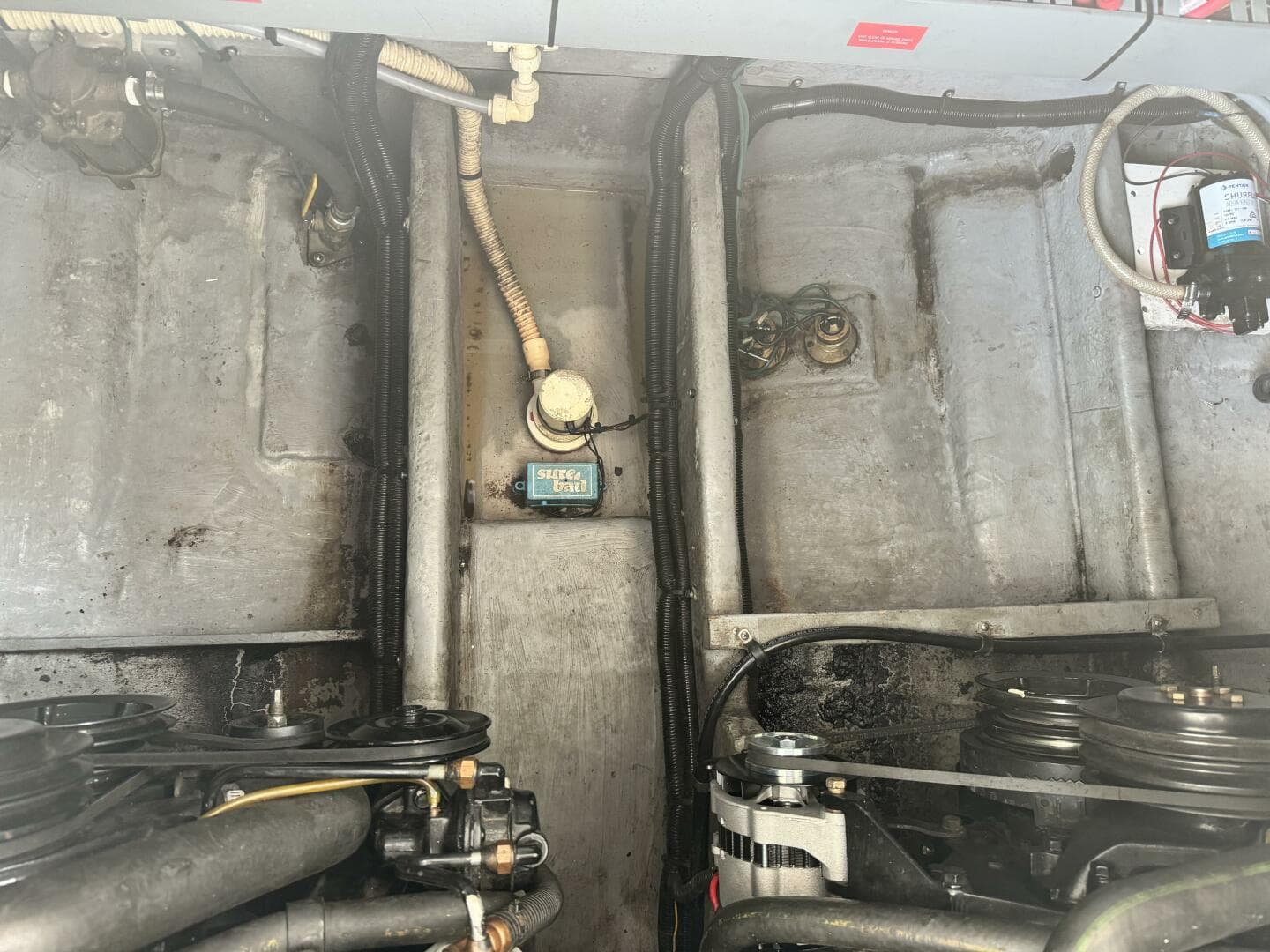 1995 Sea Ray Express Cruiser — photo 34