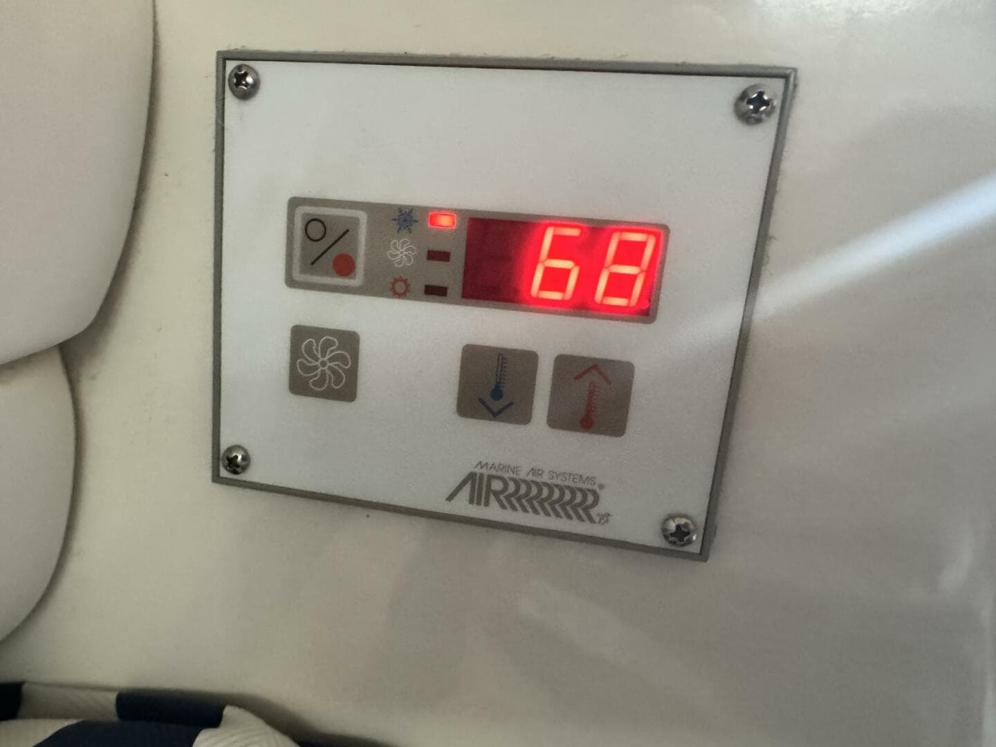 1995 Sea Ray Express Cruiser — photo 29