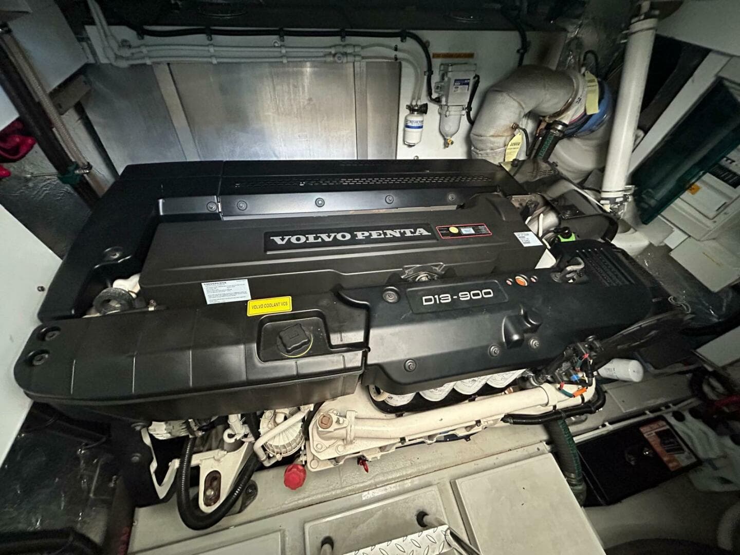 2017 Sunseeker Predator — photo 35