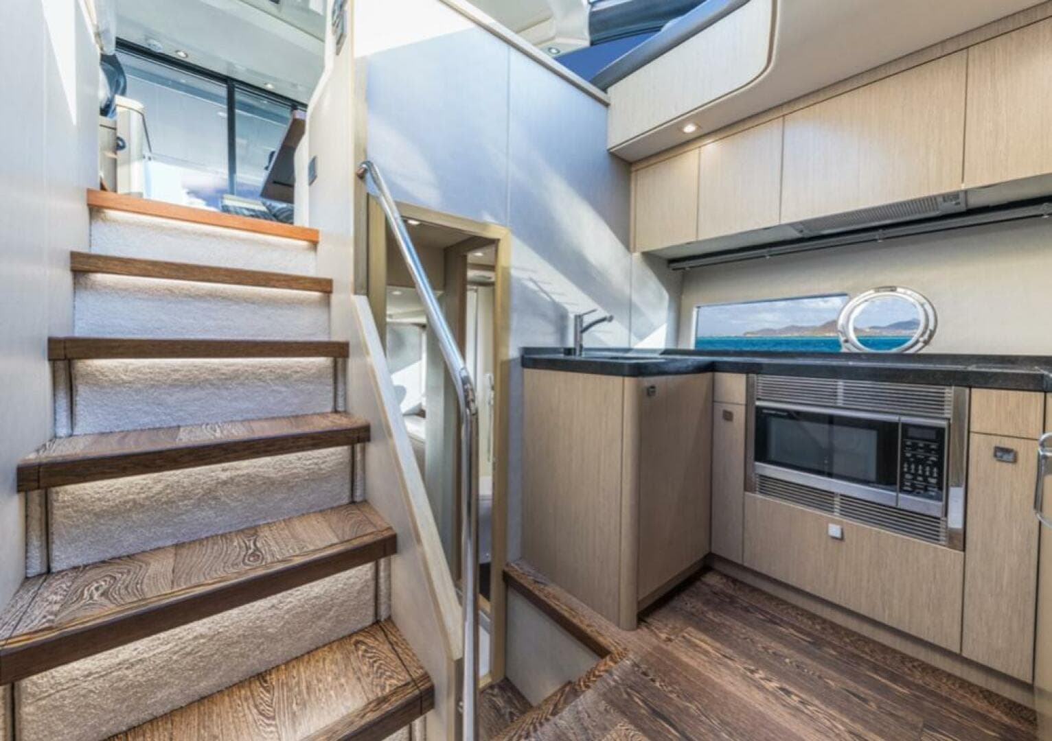 2017 Sunseeker Predator — photo 30