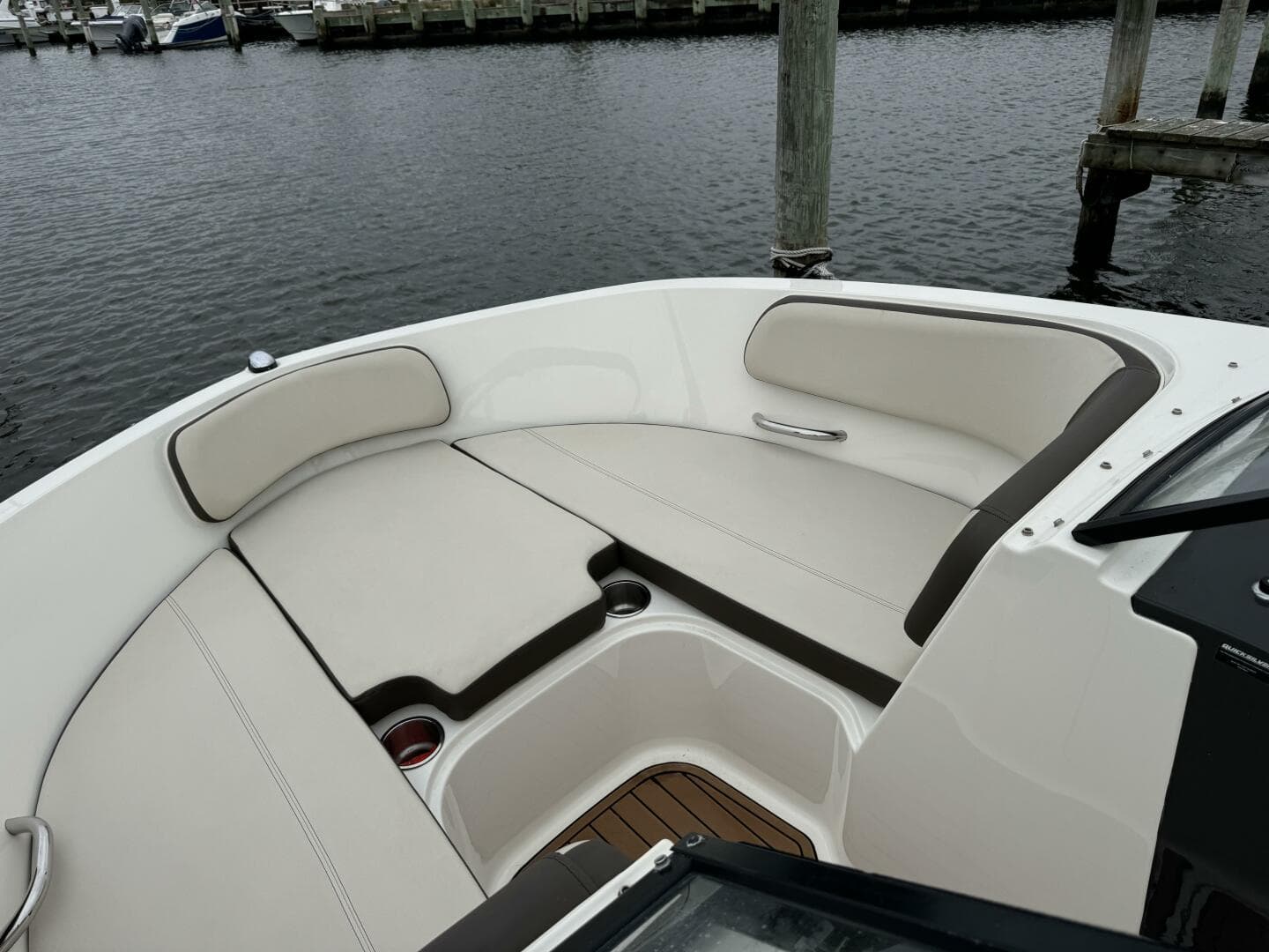 2018 Bayliner Vr 5 Bowrider OB — photo 15