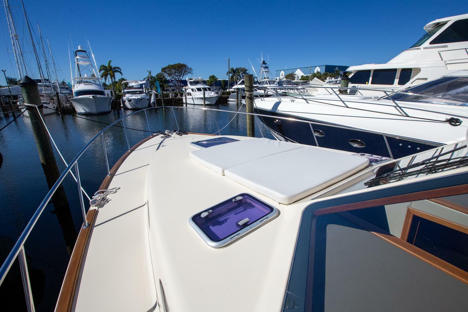 2017 Palm Beach Motor Yachts Pb 42 — photo 19