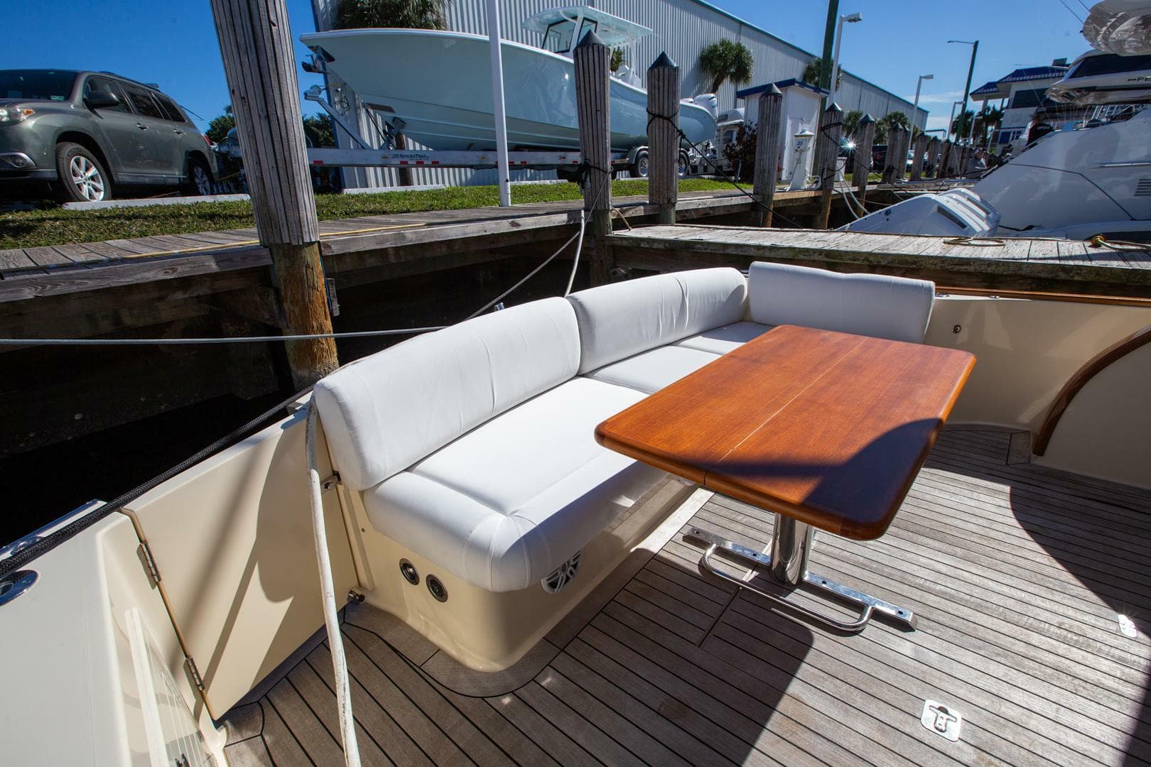 2017 Palm Beach Motor Yachts Pb 42 — photo 12