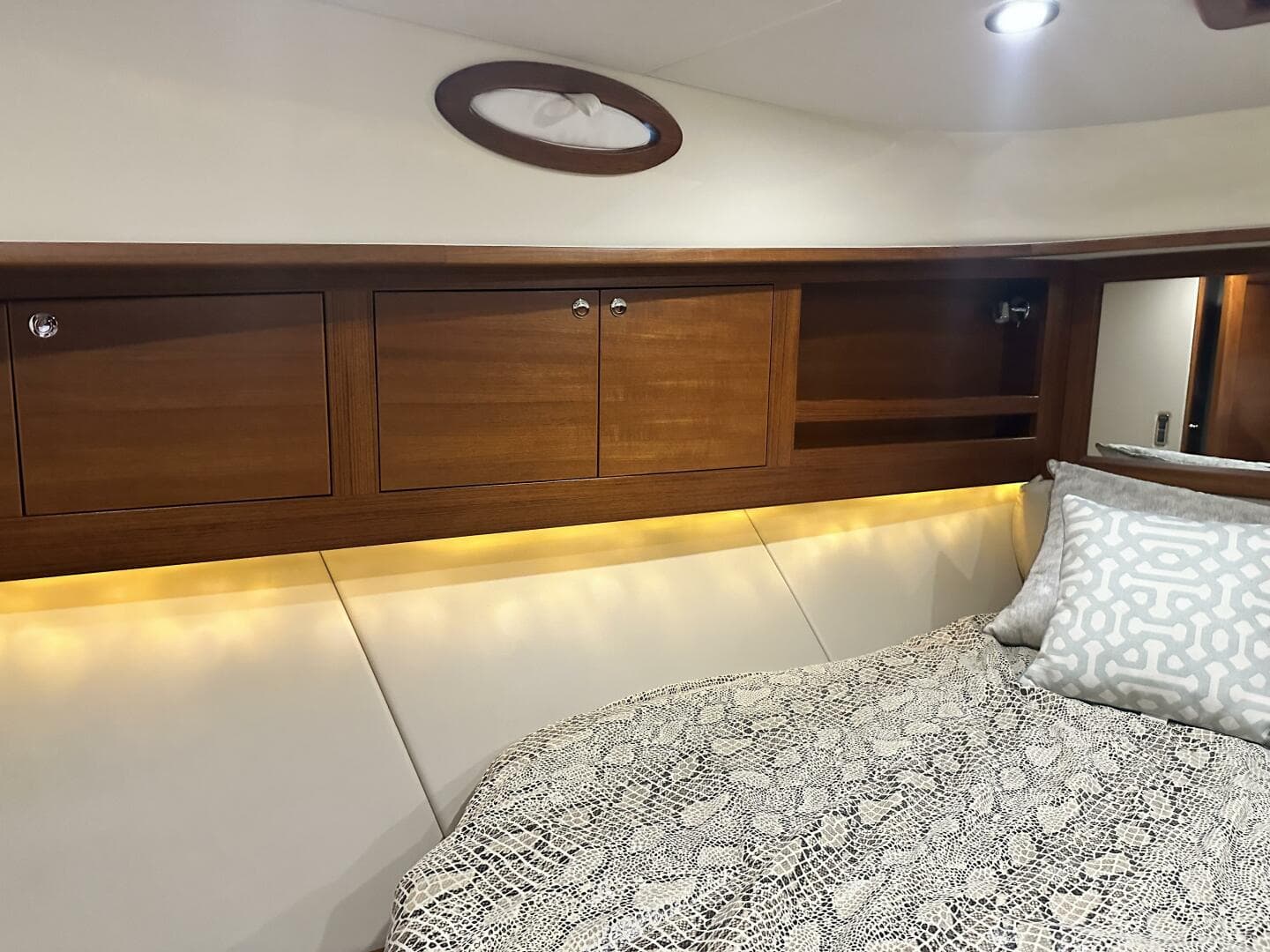 2017 Palm Beach Motor Yachts Pb 42 — photo 28