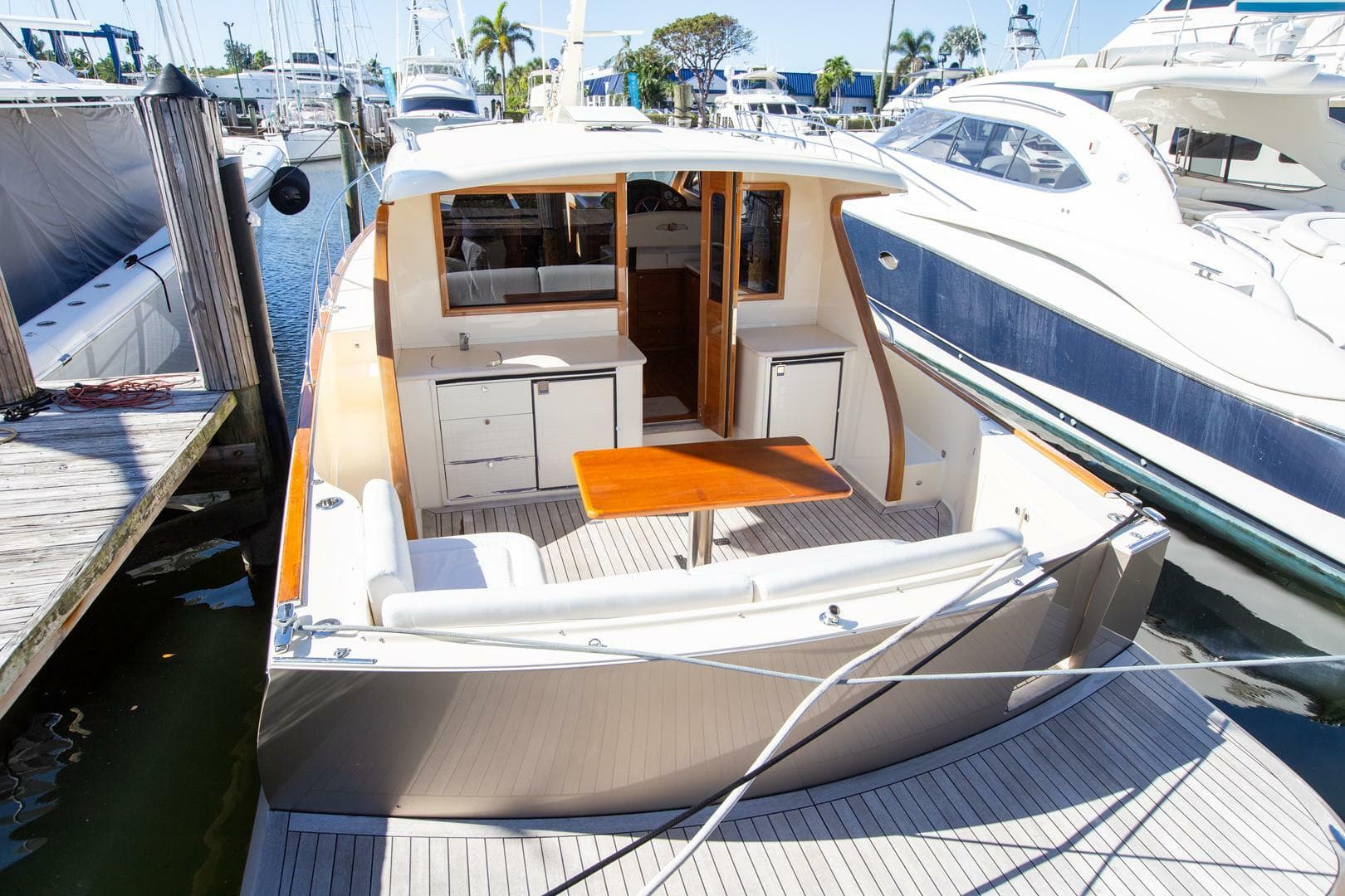 2017 Palm Beach Motor Yachts Pb 42 — photo 10