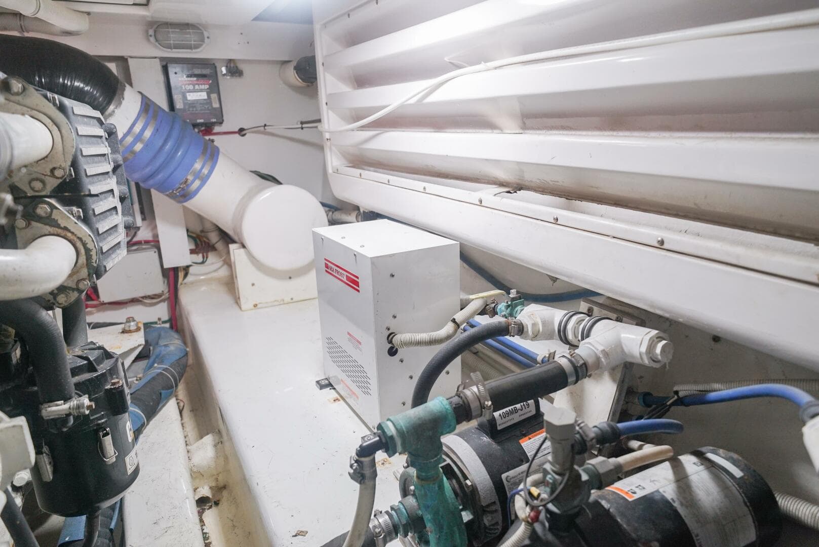 2007 Bertram 51 Convertible — photo 27