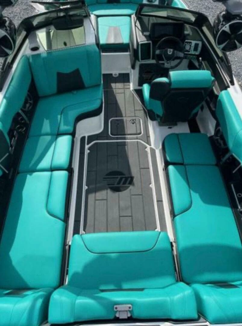 2020 Malibu 32 Mxz — photo 10