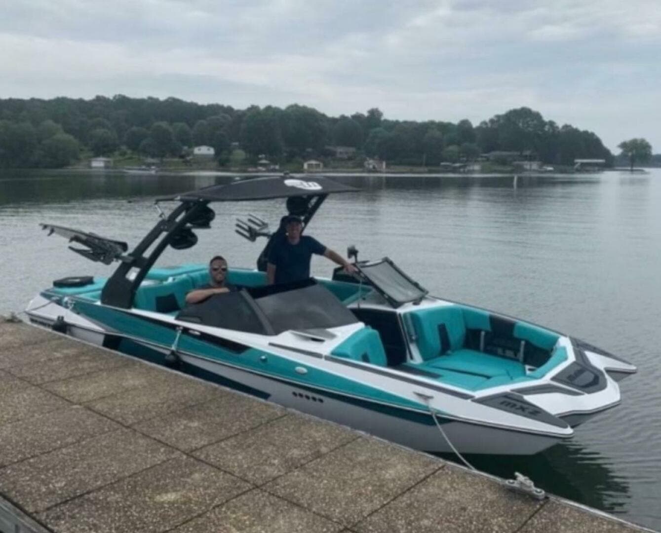 2020 Malibu 32 Mxz — photo 12
