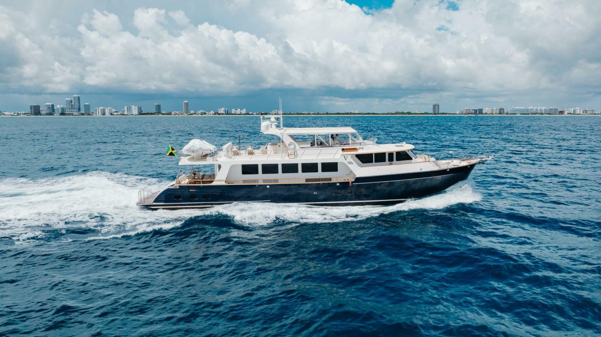 2016 Marlow Explorer 88E — photo 42