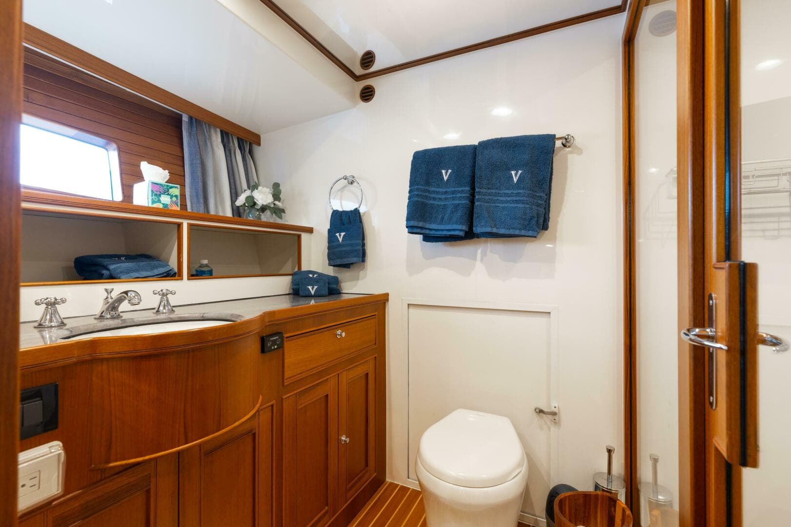 2016 Marlow Explorer 88E — photo 23