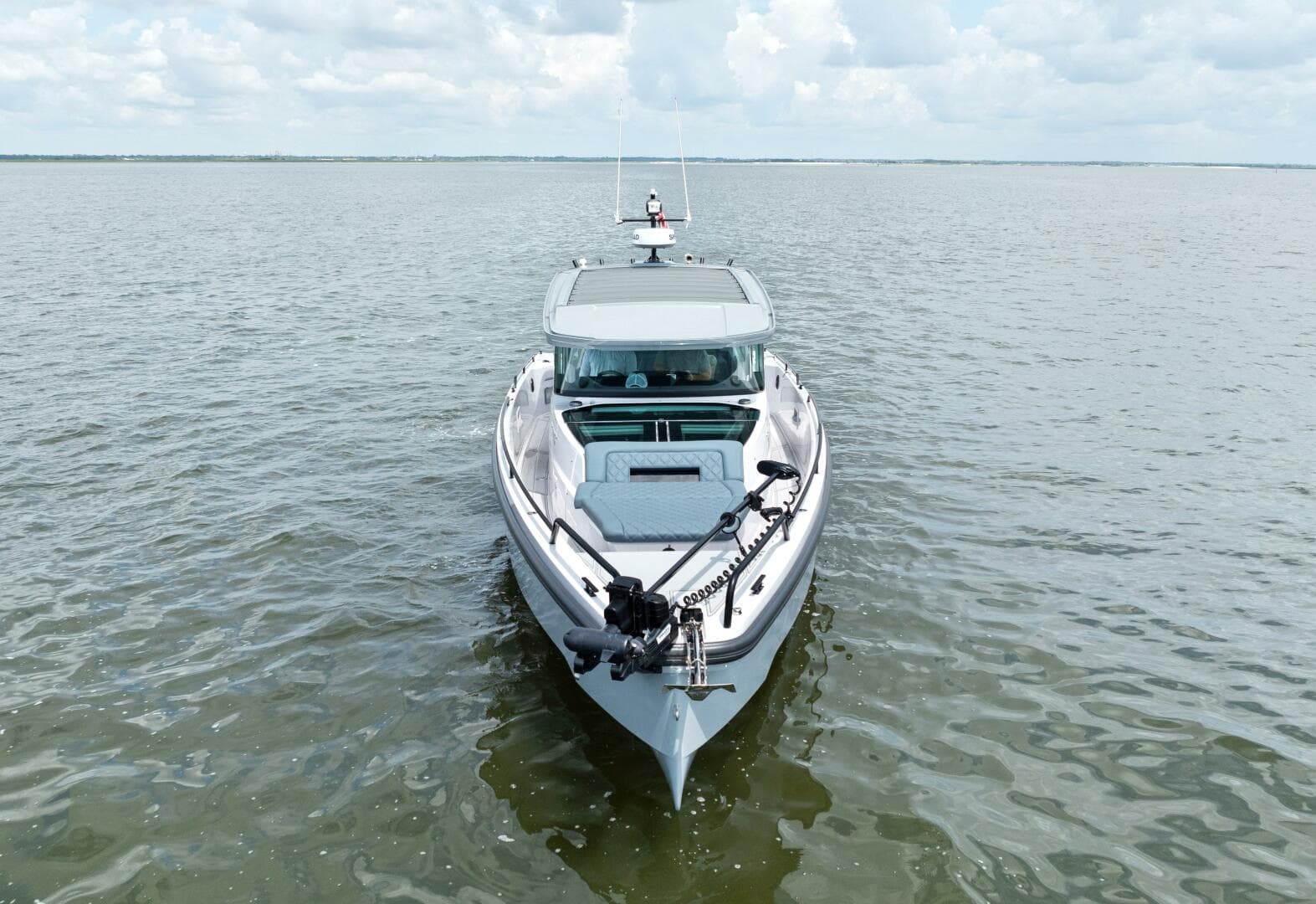 2023 Axopar 37 XC Cross Cabin — photo 22