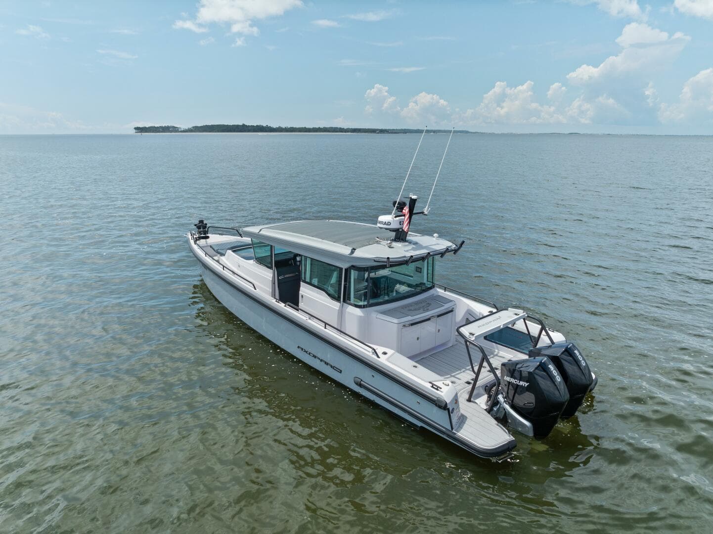 2023 Axopar 37 XC Cross Cabin — photo 24