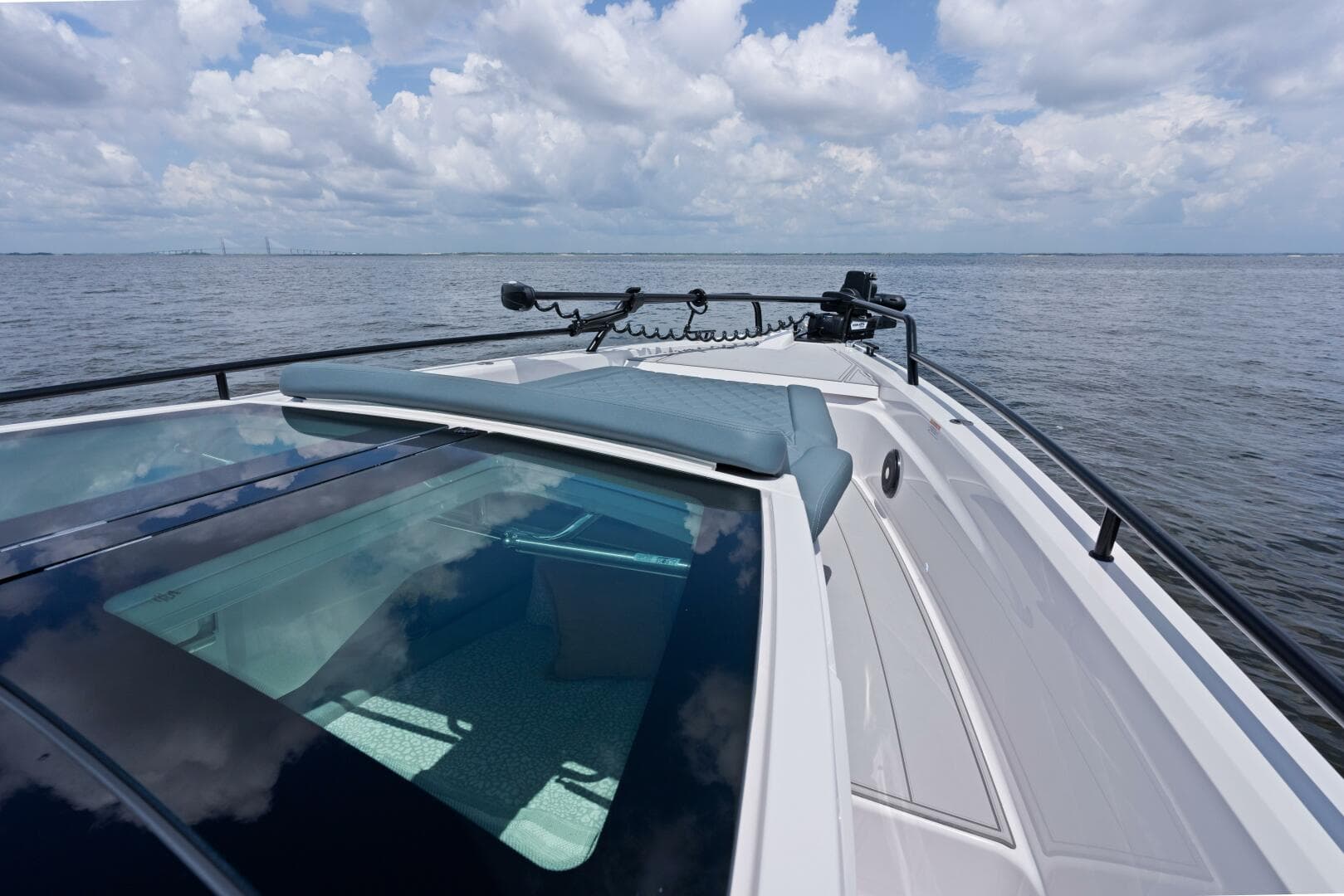 2023 Axopar 37 XC Cross Cabin — photo 13